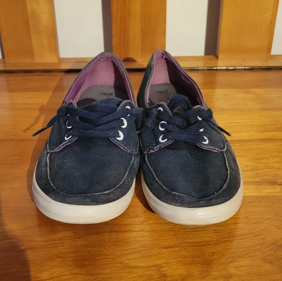 Lacoste shoes size 6 - Picture 2 of 4